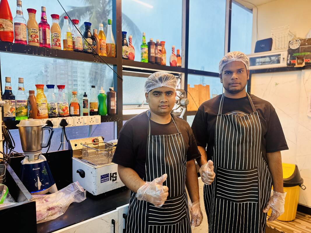 Join Boomers Gaming Cafe